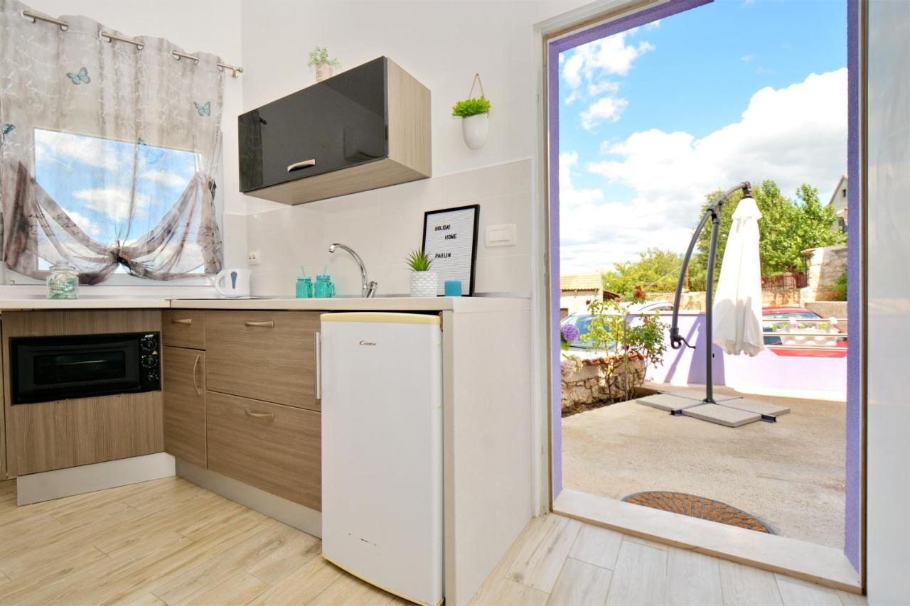 Holiday Home Paulin Обровац Екстериор снимка